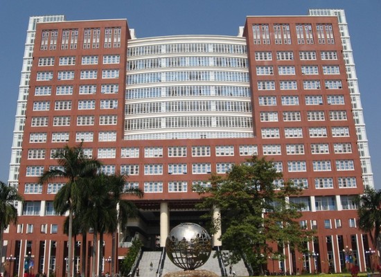 暨南大学医学部寝室宿舍条件与学校食堂环境图片_招生信息