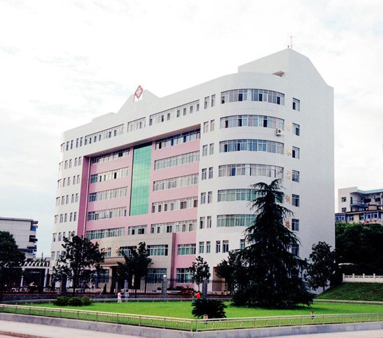 湖南中医药高等专科学校寝室宿舍条件与学校食堂环境图片_招生信息