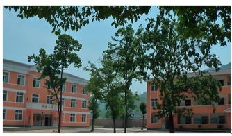 恩施土家族苗族自治州卫生学校寝室宿舍条件与学校食堂环境图片_招生信息