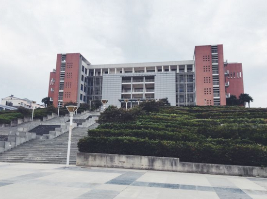 荆楚理工学院医学院简介录取分数线_招生信息