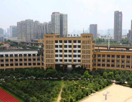 武汉市第二卫生学校寝室宿舍条件与学校食堂环境图片_招生信息