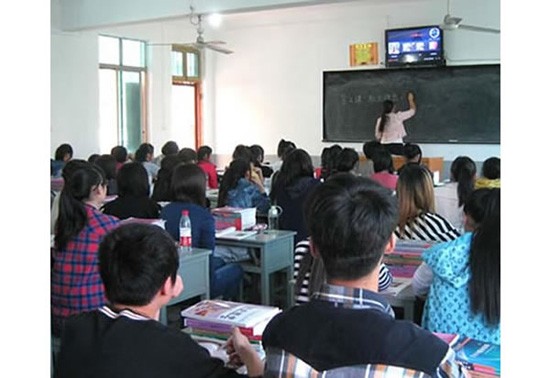 河南省漯河市卫生中等专业学校简介老师QQ及电话_招生信息