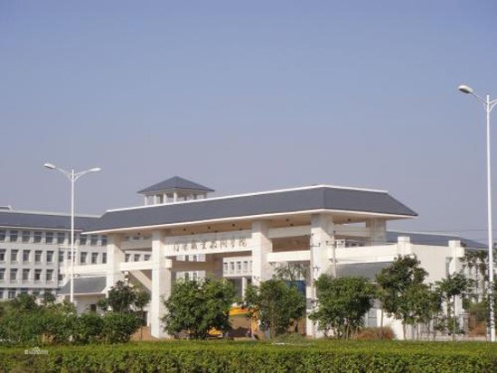 鹤壁职业技术学院医学院简介及简介计划要求_招生信息