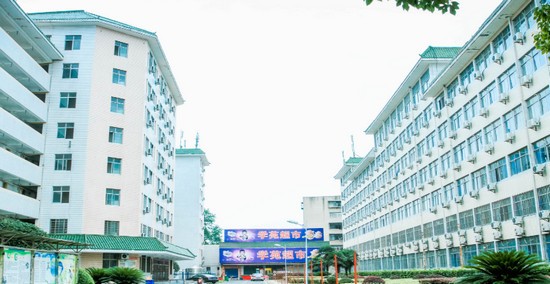 襄阳职业技术学院医学院寝室宿舍条件与学校食堂环境图片_招生信息