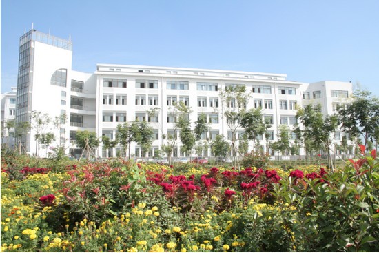 泰山护理职业学院寝室宿舍条件与学校食堂环境图片_招生信息