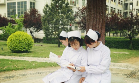 河南推拿职业学院简介老师QQ及电话_招生信息