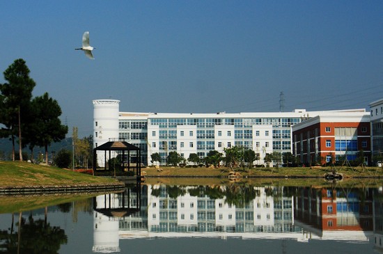 温州医科大学寝室宿舍条件与学校食堂环境图片_招生信息