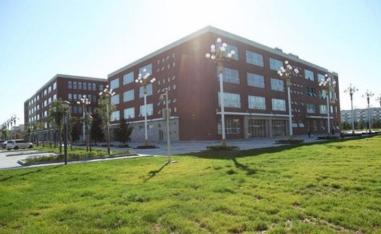 内蒙古民族大学寝室宿舍条件与学校食堂环境图片_招生信息