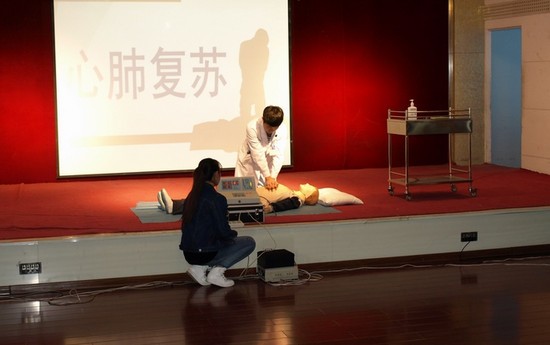 哈尔滨职工医学院报名时间及报名方式_招生信息