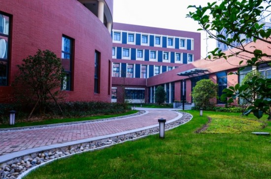 上海健康医学院寝室宿舍条件与学校食堂环境图片_招生信息