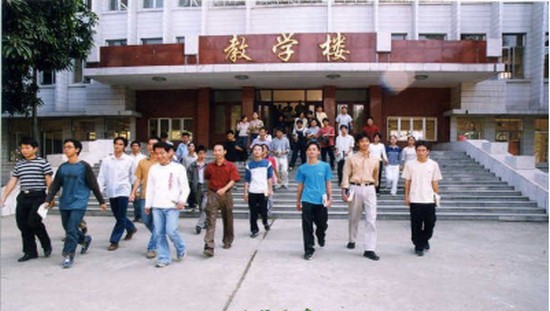 楚雄医药高等专科学校简介及简介计划要求_招生信息