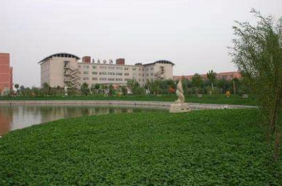 沧州医学高等专科学校寝室宿舍条件与学校食堂环境图片_招生信息