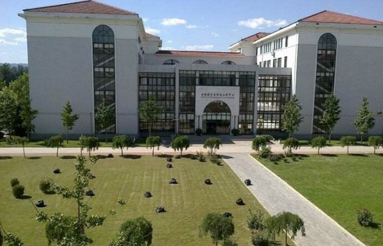 北京城市学院生物医药学部寝室宿舍条件与学校食堂环境图片_招生信息
