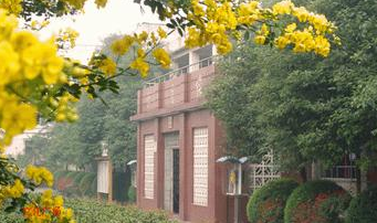 四川大学附设华西卫生学校简介录取分数线_招生信息