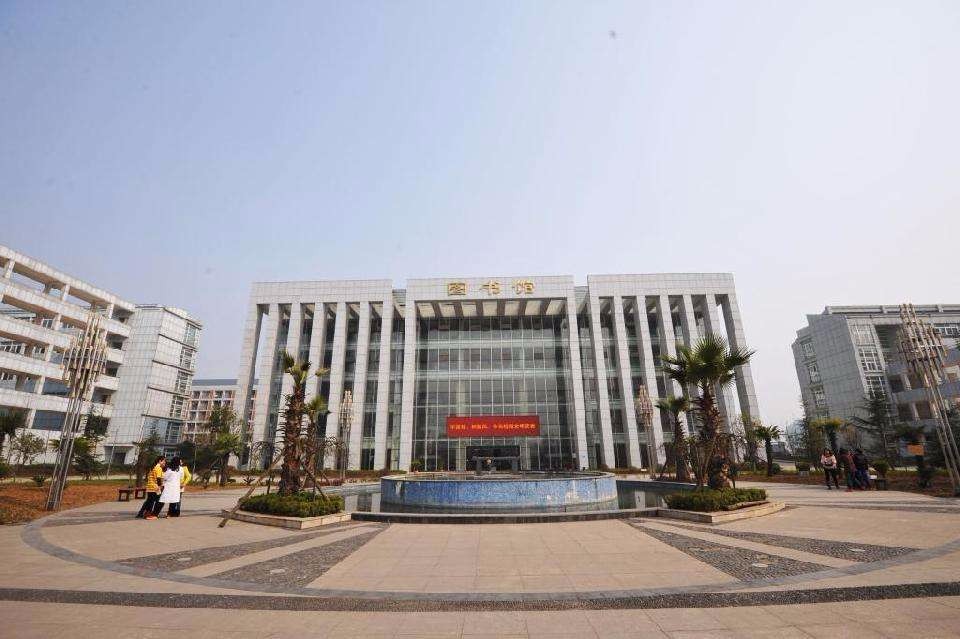 济南护理职业学院成都校区简介录取分数线_招生信息