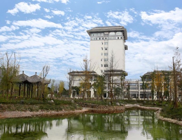 雅安职业技术学院简介录取分数线_招生信息