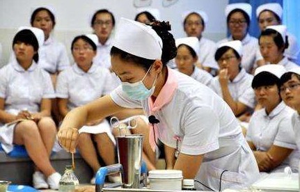 四川省甘孜卫生学校简介办电话及联系方式_招生信息