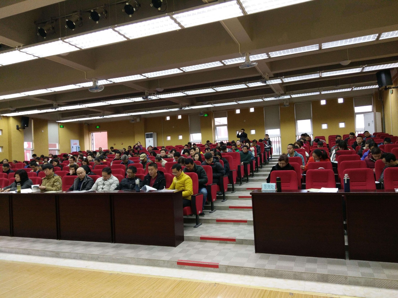 成都市新都区中等卫生职业学校学费是多少钱及收费标准_招生信息