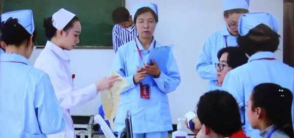 四川卫生康复职业学院简介老师QQ及电话_招生信息