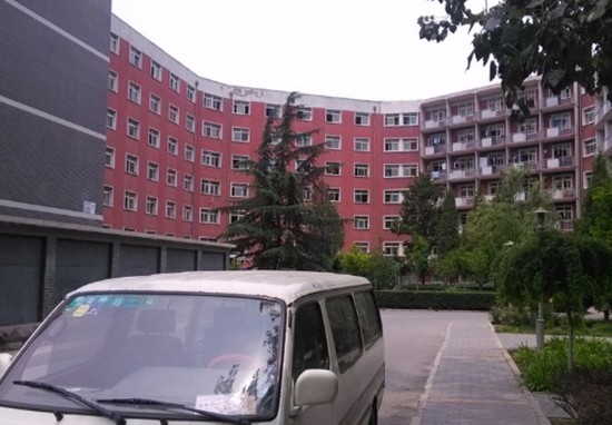 成都郫县希望职业技术学院寝室宿舍条件与学校食堂环境图片_招生信息