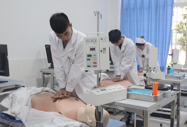 眉山卫生职业学校报名时间及报名方式_招生信息