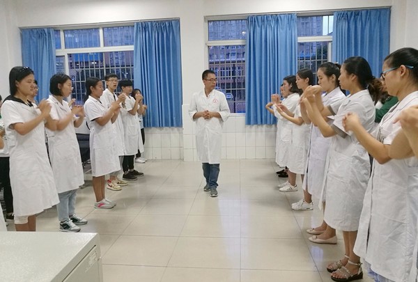 眉山卫生职业学校简介老师QQ及电话_招生信息