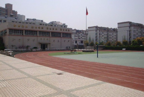 泸州市中等卫生职业学校简介录取分数线_招生信息